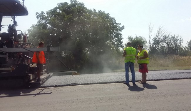 На Волині через ремонт дороги частково обмежили рух транспорту. ФОТО