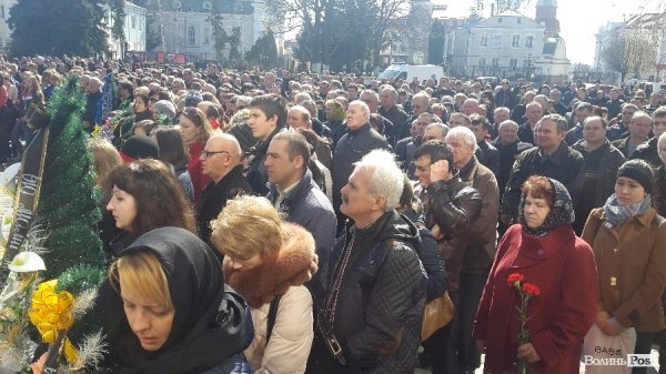 Лучани попрощались із загиблим Героєм Олегом Горкавчуком. ФОТО