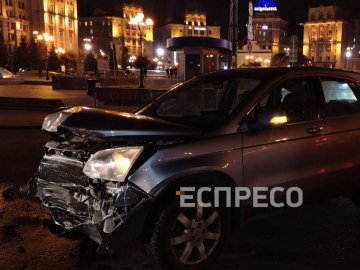 У центрі Києва – масштабна аварія за участю шести автомобілів. ФОТО