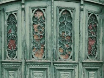 Автентичні двері у Луцьку будуть ремонтувати, а не реставрувати