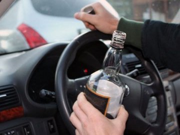 На Рівненщині затримали п’яного водія зі смертельною дозою алкоголю в крові