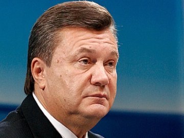 Янукович полетів у Росію