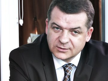 Суд таємно скасував арешт майна «діамантового прокурора» Корнійця