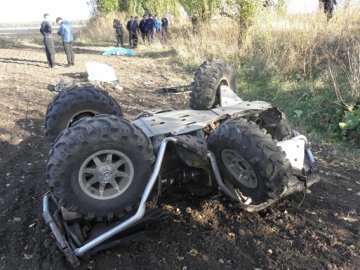 Смертельна аварія під Луцьком: загинули двоє на квадроциклі. ФОТО
