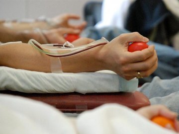 У Луцьку терміново шукають донорів крові для хворої дитини