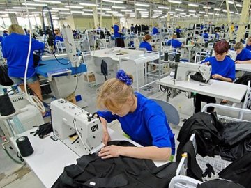 У Нововолинську через спалах COVID-19 закрили швейну фабрику