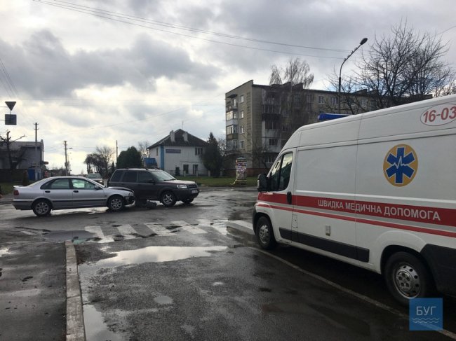 Аварія на Волині: позашляховик влупився у Volvo. ФОТО