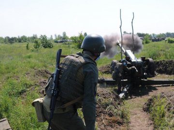 На Донбасі від вогнепального поранення загинув український військовий