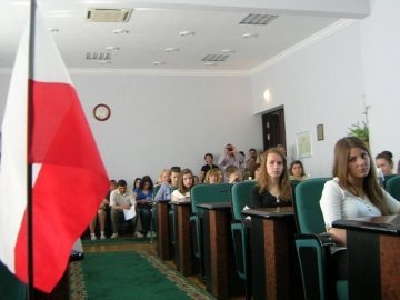 Луцькі школярі змагаються з польськими у знаннях про Європу