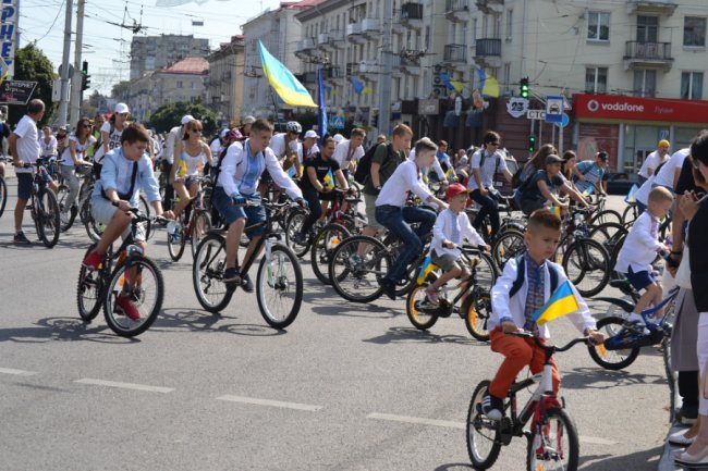 У Луцьку відбувся велопробіг до Дня Незалежності. ФОТО