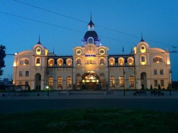 Луцький залізничний вокзал - серед найкрасивіших в Україні. ФОТО 