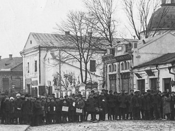 Показали, як відкривали Братський міст у Луцьку майже 100 років тому. РЕТРОФОТО