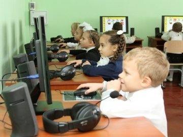 У сільській школі на Волині з'явиться комп'ютерний клас*