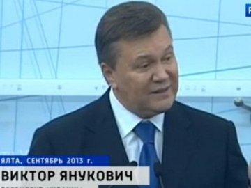 Російське ТБ знущається над Януковичем, захоплюється мовою Азарова і лякає Волинською різнею. ВІДЕО