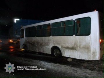 Рейсовий автобус Дубно-Луцьк потрапив в аварію: 4 постраждалих