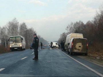 Аварія на трасі Луцьк-Ковель: авто розтрощені. ФОТО