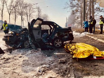 У жахливій аварії на Івано-Франківщині загинули двоє хлопців. ВІДЕО