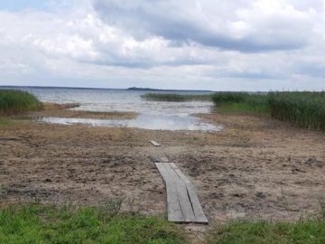 «Озеро міліє не через те, що білоруси нібито забирають нашу воду», – фахівець про Світязь