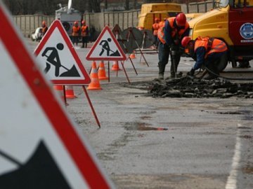 Яким дорогам і дворам Луцька «світить» ремонт у 2015 році