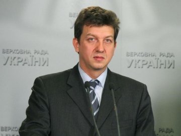 Нардеп заявив про репресії проти українців у Криму