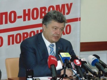 «Не вважаю Тимошенко політичним опонентом», - Порошенко у Луцьку