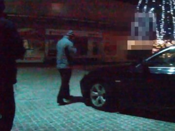 У Львові патрульні затримали п’яного майора поліції за кермом. ОПЕРАТИВНЕ ВІДЕО