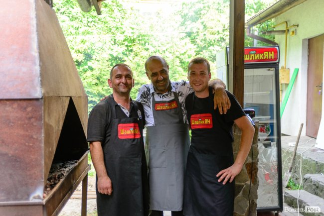 Смачна їжа у неймовірному місці: у Луцьку відкрили екокафе вірменської кухні* 