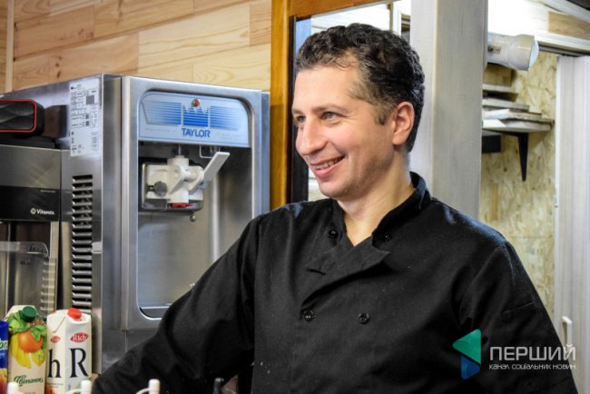 Як колишній поліцейський почав продавати пончики у Луцьку. ФОТО