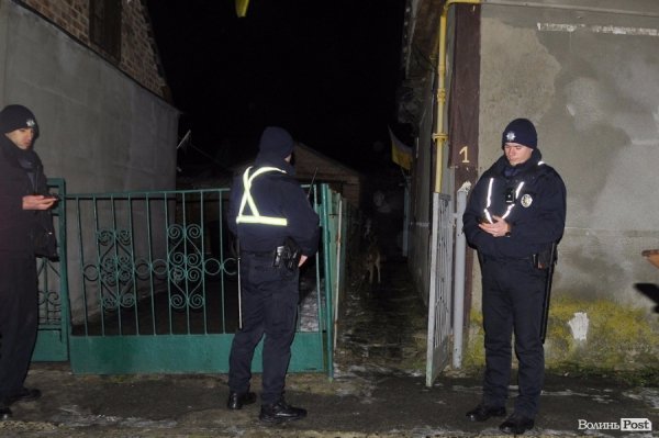 «Нічна варта»: стриптиз у поліції, закривавлений чоловік та бенефіс п'яних водіїв