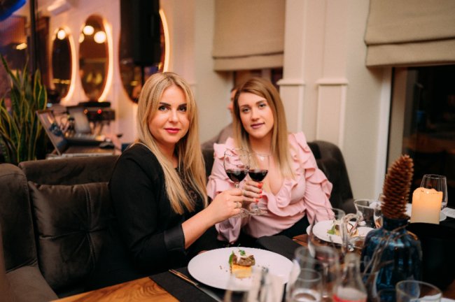 Офіційно відкрили оновлений ресторан «Срібні  Лелеки»* 