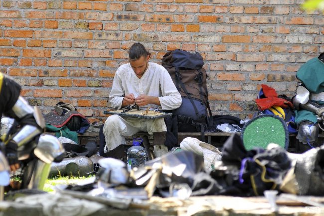Прихильники доблесті і сталевих мечів: як тренуються і чим «живуть» луцькі лицарі