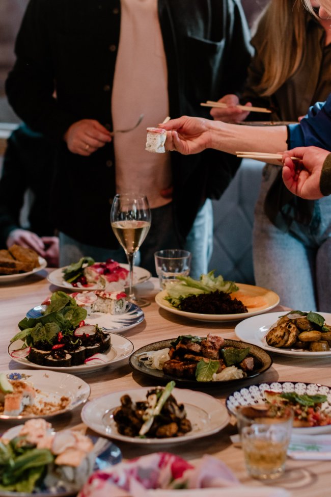 Таємний дворик у центрі Луцька: ресторація «Дім 48» відкрила літню терасу*