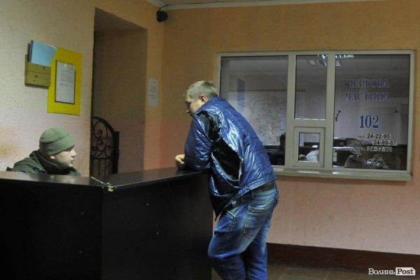 «Нічна варта»: розбиті вітрини, п‘яний «беркут» та порізані дівчата