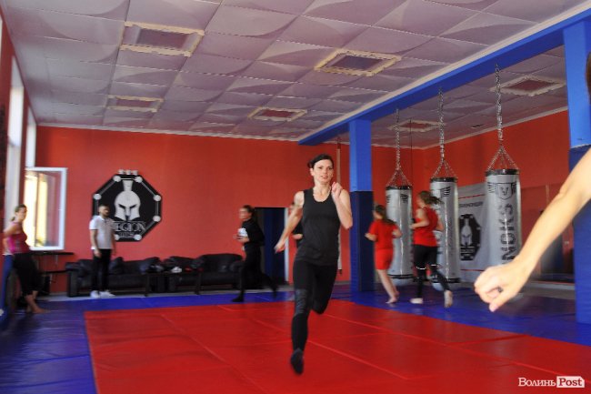 «ЛедіЛегіон»: як одночасно думати про удари і нігті