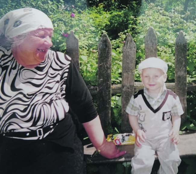 «Ми його навіть жувати вчили»: подружжя волинян виховує підкинутого хлопчика