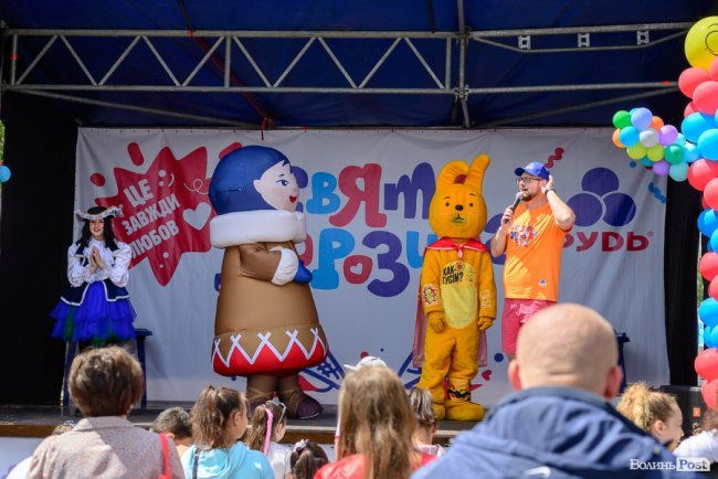 Морозива багато не буває: у Луцьку влаштували грандіозне свято найсмачніших солодощів та найяскравіших емоцій. ФОТО*