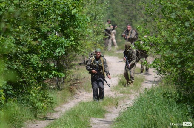 Патріоти краю і країни: як у лісах Волині тренуються загони тероборони