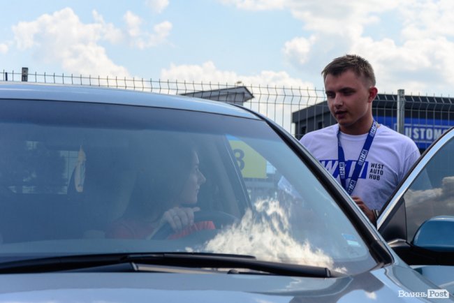 Від компактного хетчбека до брутального позашляховика: автомобілі для леді від WEST AUTO HUB* 