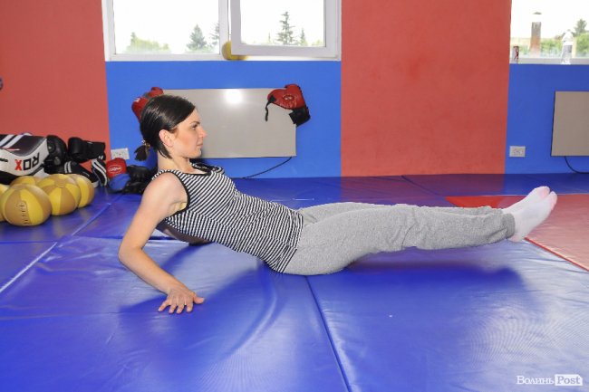 «ЛедіЛегіон»: тренування для ніг