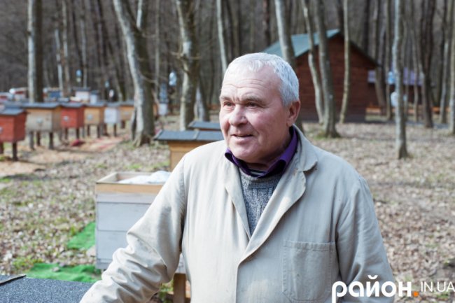 «Історії довкола лісу» і секрети бджолярства від волинського пасічника