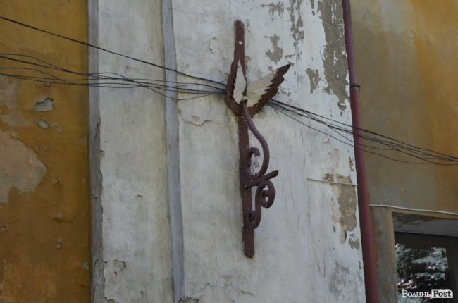 Замок божевілля і Невідомий №3: життя за стінами олицької психлікарні