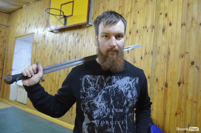 Прихильники доблесті і сталевих мечів: як тренуються і чим «живуть» луцькі лицарі