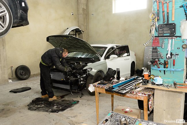  Де у Луцьку вигідно  купити і відремонтувати авто з США та Канади*