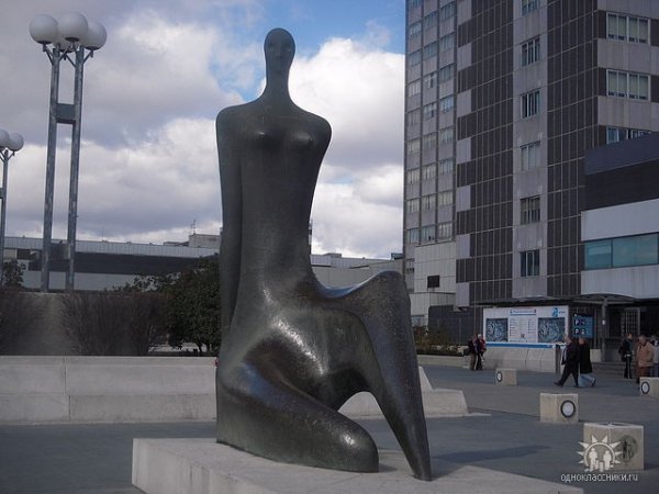 «Нотатки мандрівника» Андрія Костенка: добрі поліцейські, каталонці та siesta