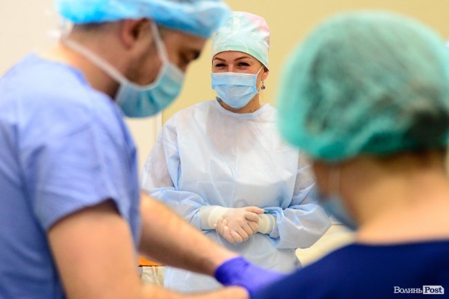 «Якщо для порятунку треба бути злим, я буду злим»: волинський нейрохірург, що оперує «безнадійних» дітей 