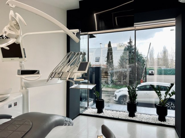 У Луцьку відкрили унікальний центр стоматології Grade Dental Education*