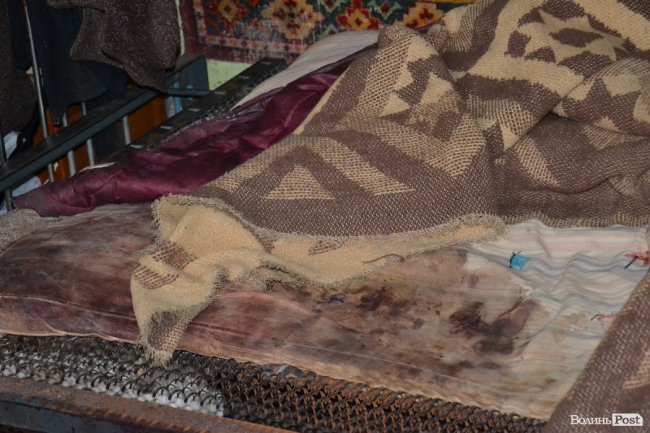 Догляд без догляду? Історія луцької бабусі, яка живе на самоті