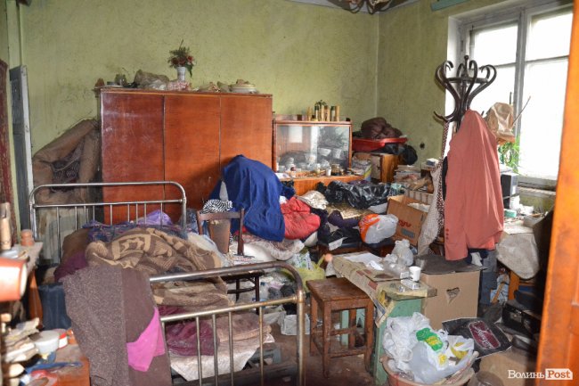 Догляд без догляду? Історія луцької бабусі, яка живе на самоті