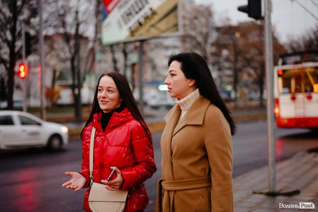 На «своїх двох»: речниця прокуратури 2 роки не їздить Луцьком ні маршрутками, ні тролейбусами