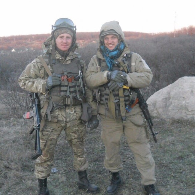 Постійно чекати, що тебе вб’ють – то не наш варіант, – атовець Роман Чаровий